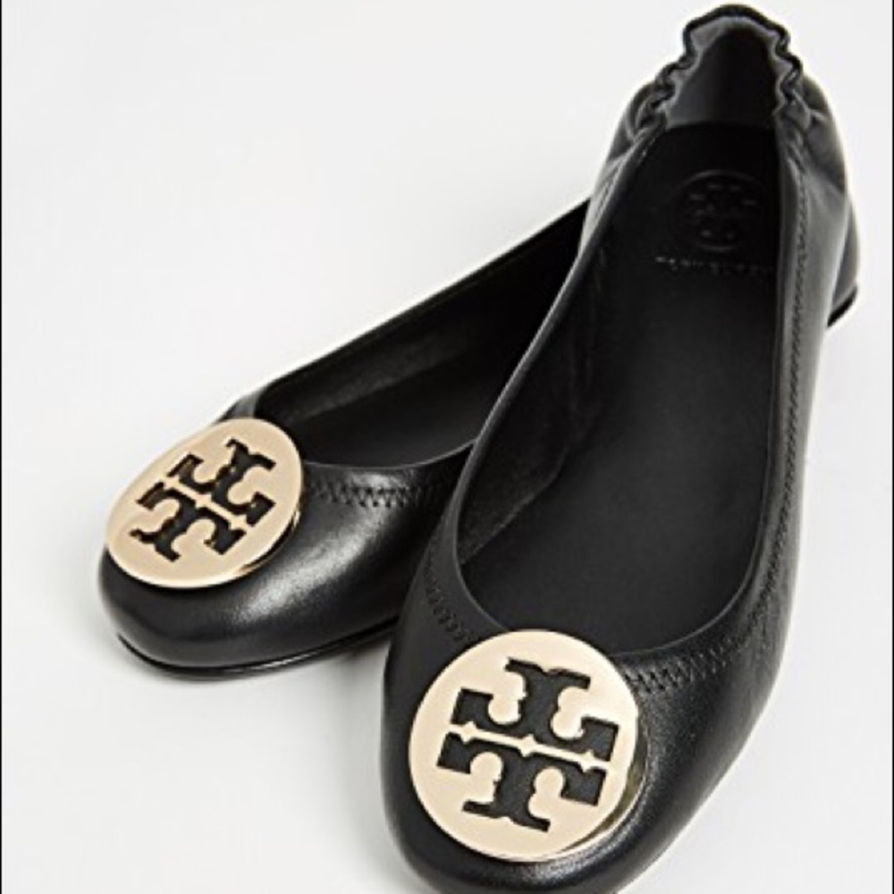 Tory Burch logo ballet flat
